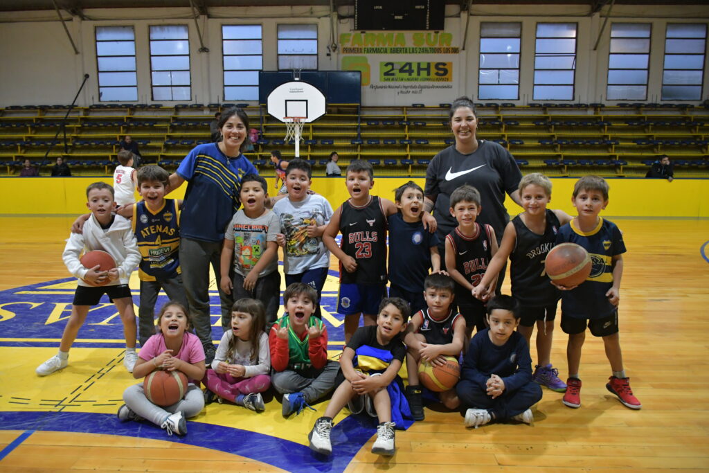 Basquet recreativo y Escuelita en Atenas