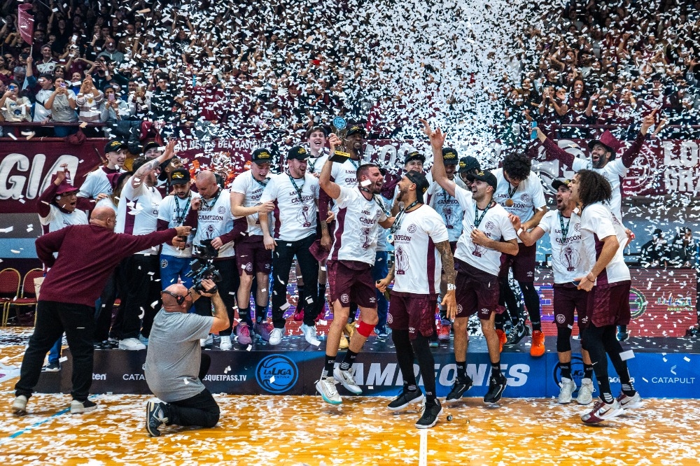Después de 10 años Lanús es Campeón de la Liga Argentina